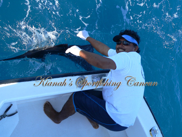kianahs sportfishing crew- fishing charters cancun