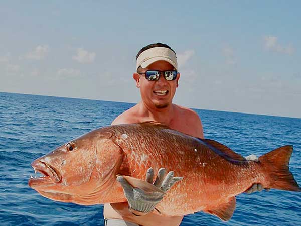 Bottom fishing cancun mexico