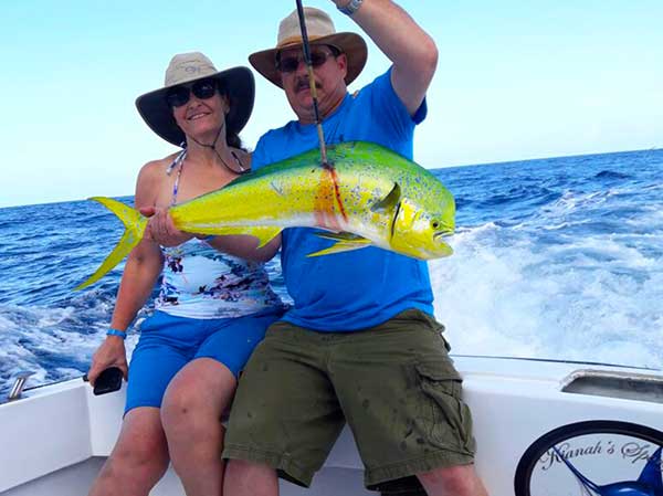 mahi mahi fishig in cancun on board the kianah