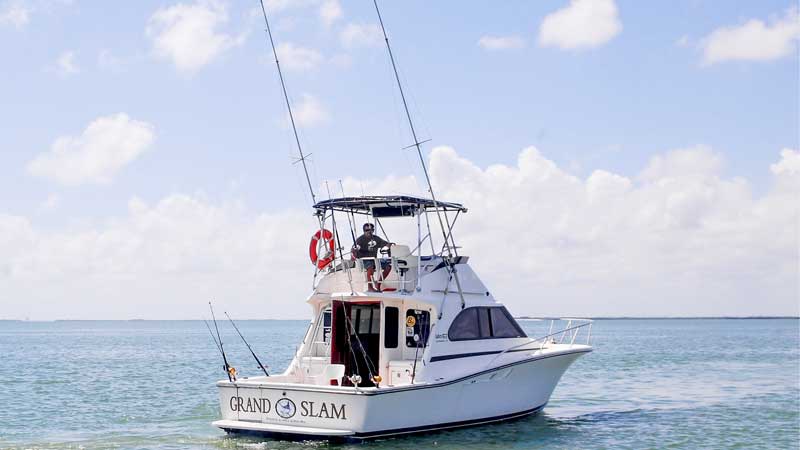 Fishing boat cancun - sailfish run