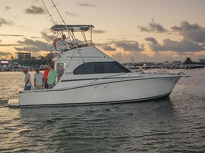 fishing charter boat in cancun